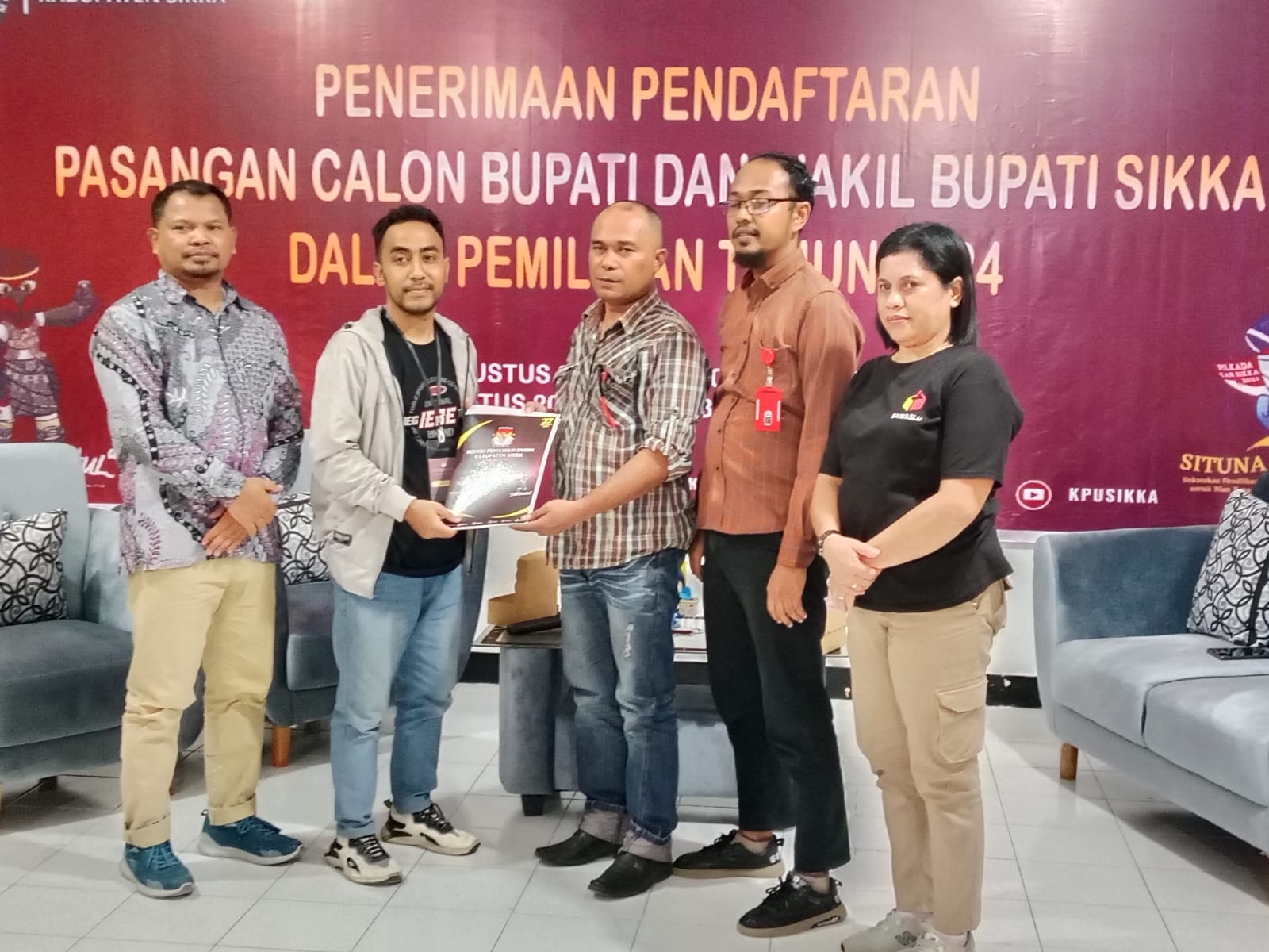 Penyerahan Dokumen paslon